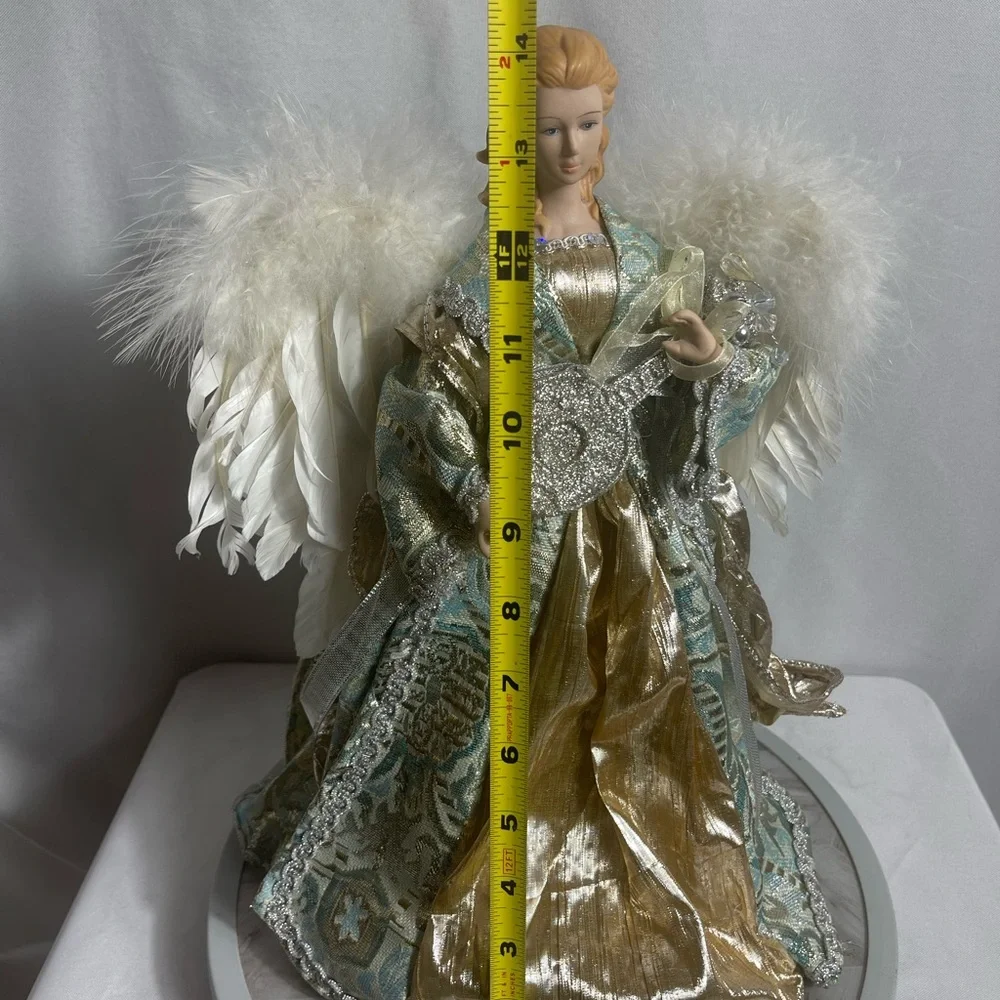 Source Unknown Angel Figurine with Gold and Cream Accents